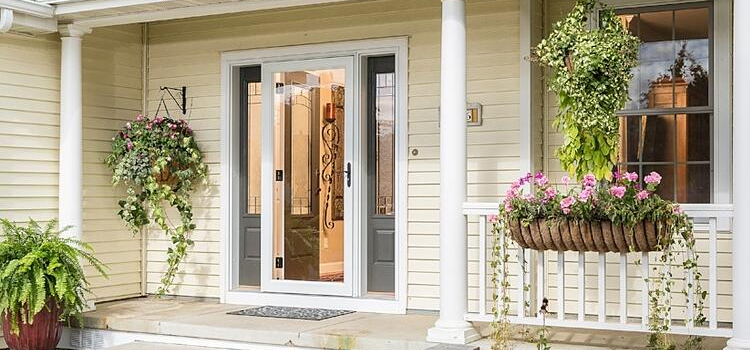 screen door installation in Ajax